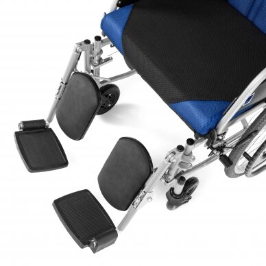 Aliuminis neįgaliojo vežimėlis su atlenkiama nugaros atrama, mėlynas 7