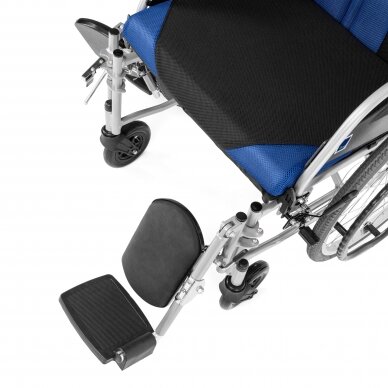 Aliuminis neįgaliojo vežimėlis su atlenkiama nugaros atrama, mėlynas 8