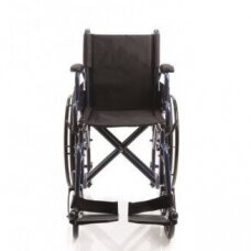 Universalaus tipo neįgaliojo vežimėlis CP110